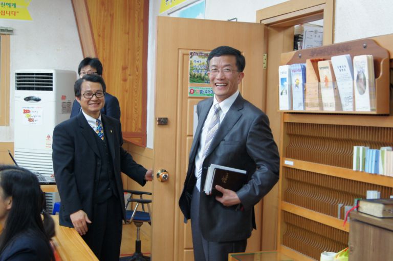 2010년 04월 박주섭 목사 초청예배